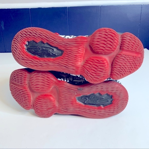 Nike LeBron 17 LeBron 4 Graffiti Shoes Size 5.5 - Picture 8 of 14